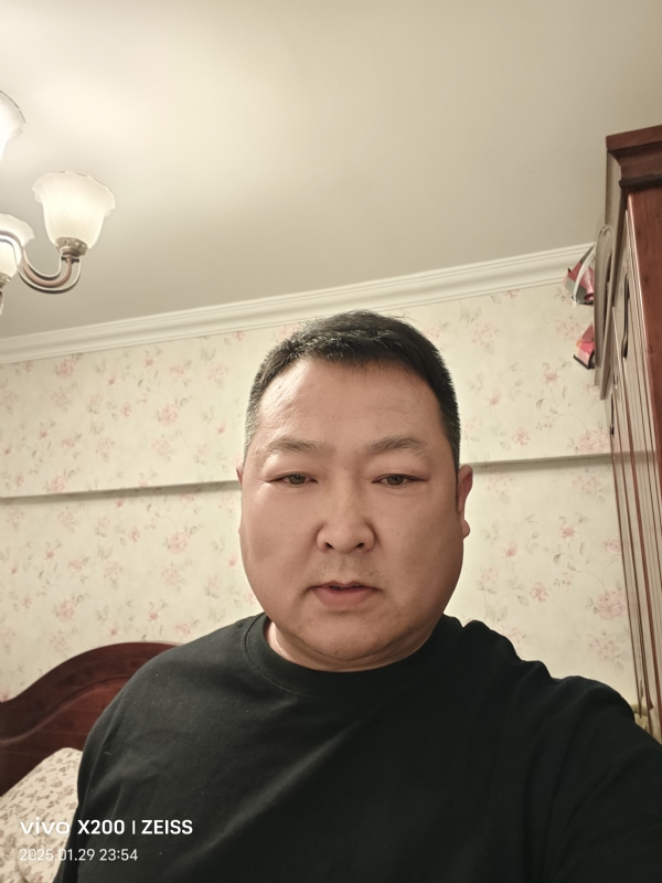 峰哥的第一张照片--玉林相亲服务中心