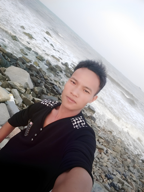 与你同在的第一张照片--玉林相亲服务中心