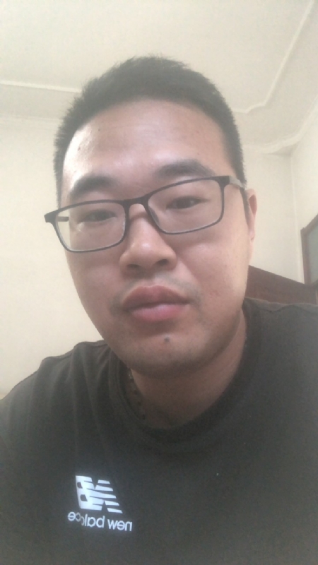 烟花的第一张照片--玉林相亲服务中心