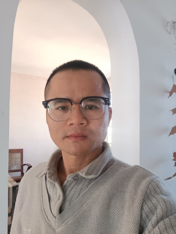 戴戴的第二张照片--玉林相亲服务中心