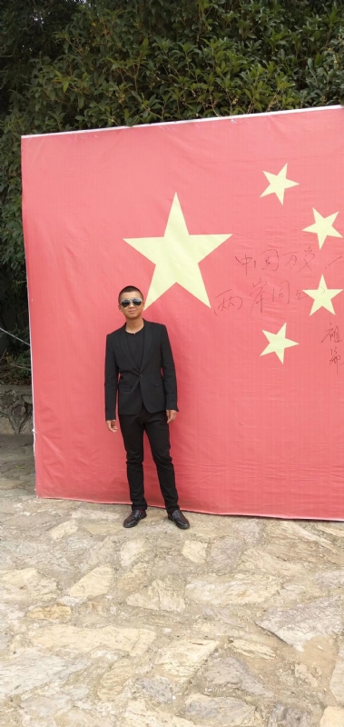 奔腾的小乌鸦的第一张照片--玉林相亲服务中心