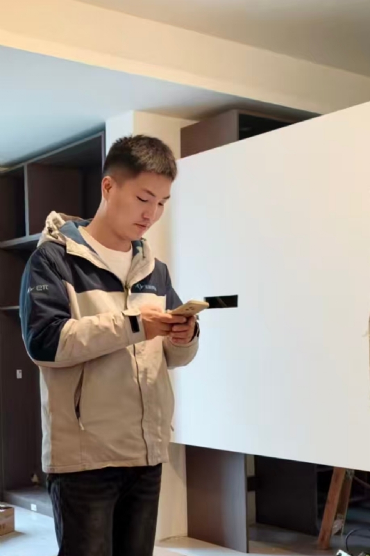 熊展的第一张照片--玉林相亲服务中心