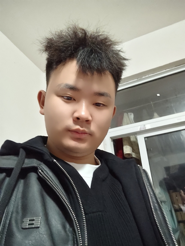 阿龙找对象的第一张照片--玉林相亲服务中心