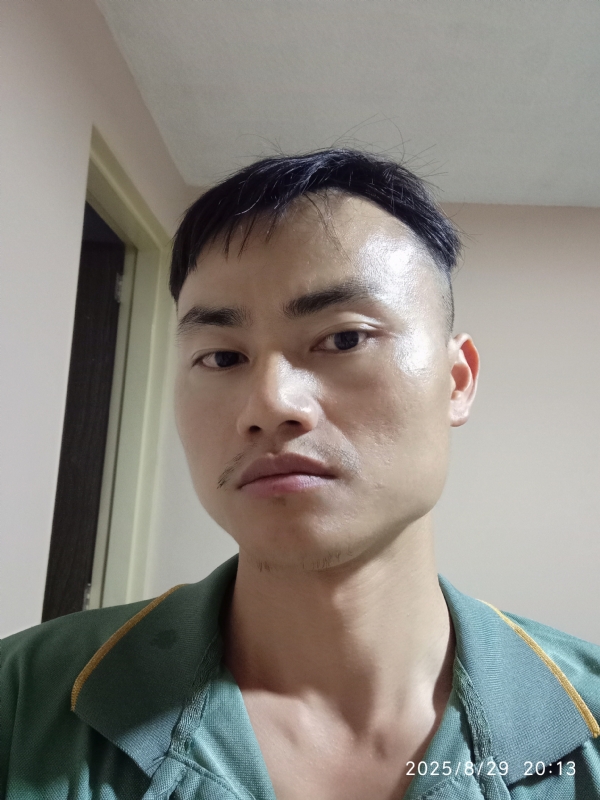 自简的第二张照片--玉林相亲服务中心