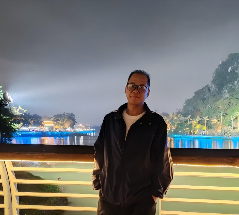 高山流云的第一张照片--玉林相亲服务中心