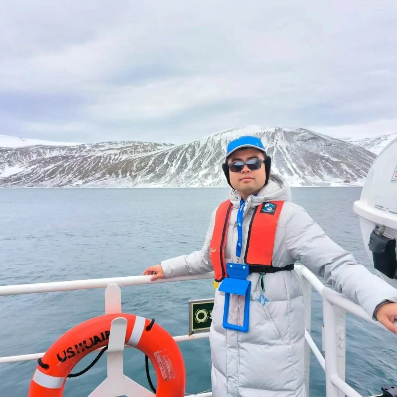 欢乐的笑的第三张照片--玉林相亲服务中心