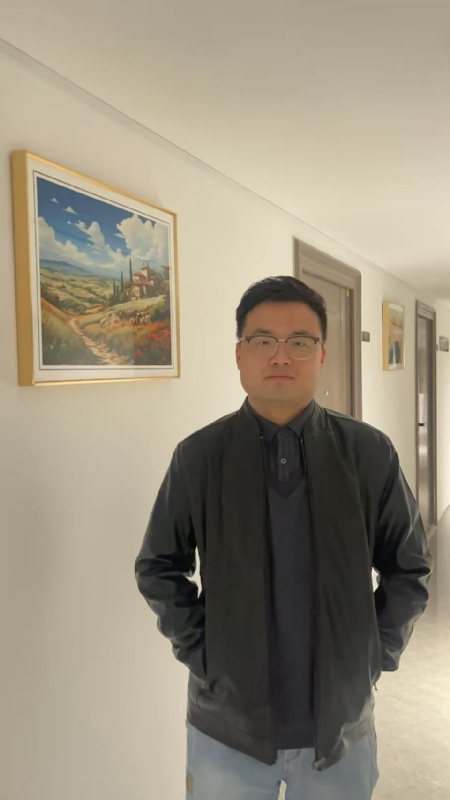 半瓶子的第一张照片--玉林相亲服务中心