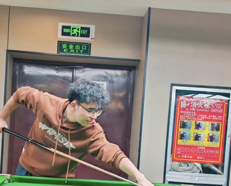 小鬼的第一张照片--玉林相亲服务中心