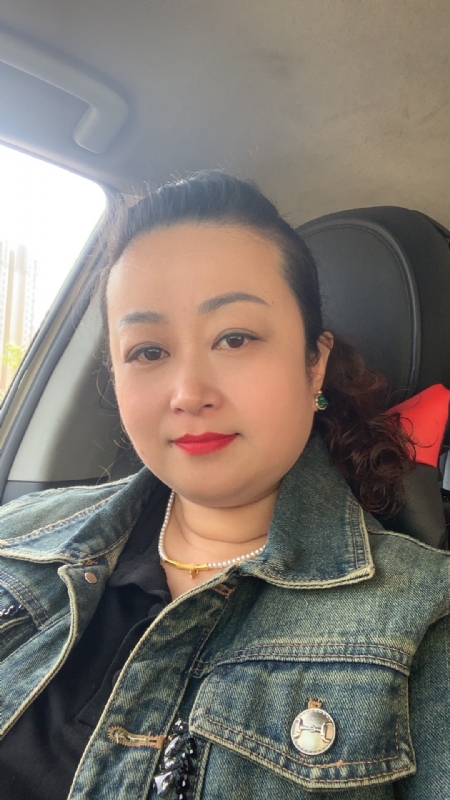 云中的蝶的第一张照片--玉林相亲服务中心