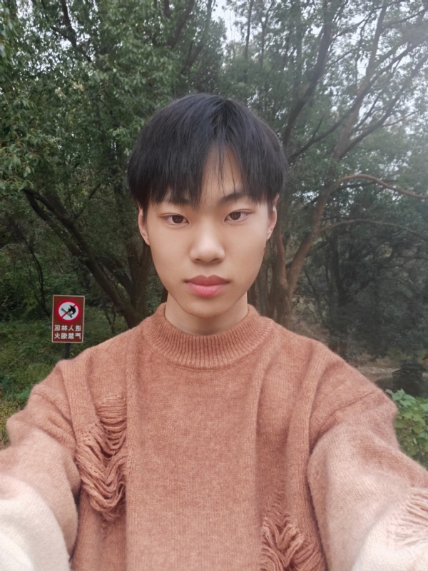 祤辰的第一张照片--玉林相亲服务中心