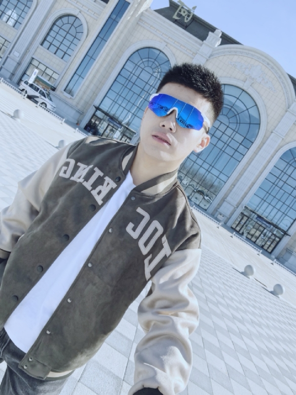 Fine超的第一张照片--玉林相亲服务中心