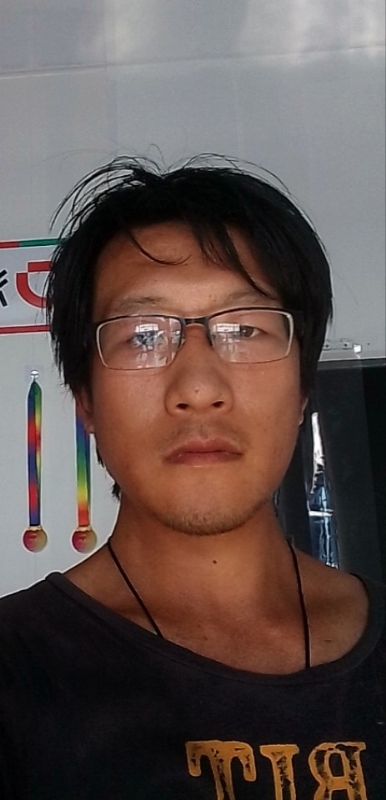 马尔克斯的第一张照片--玉林相亲服务中心