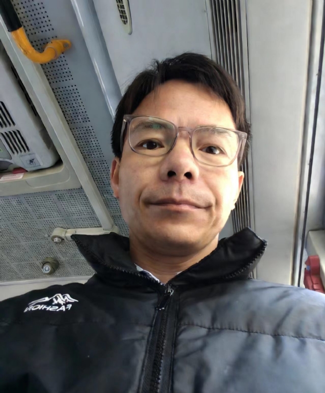 明明的第一张照片--玉林相亲服务中心